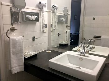 Hotel Logis La Thomasse