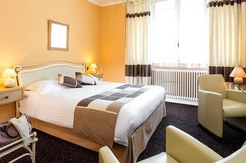 Hotel Logis La Thomasse