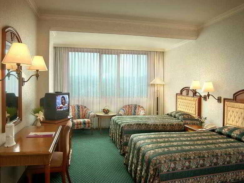 Hotel Grand Aquila Bandung