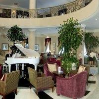 Hotel Donbass Palace