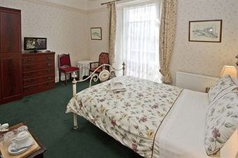 Ashurst Lodge Hotel