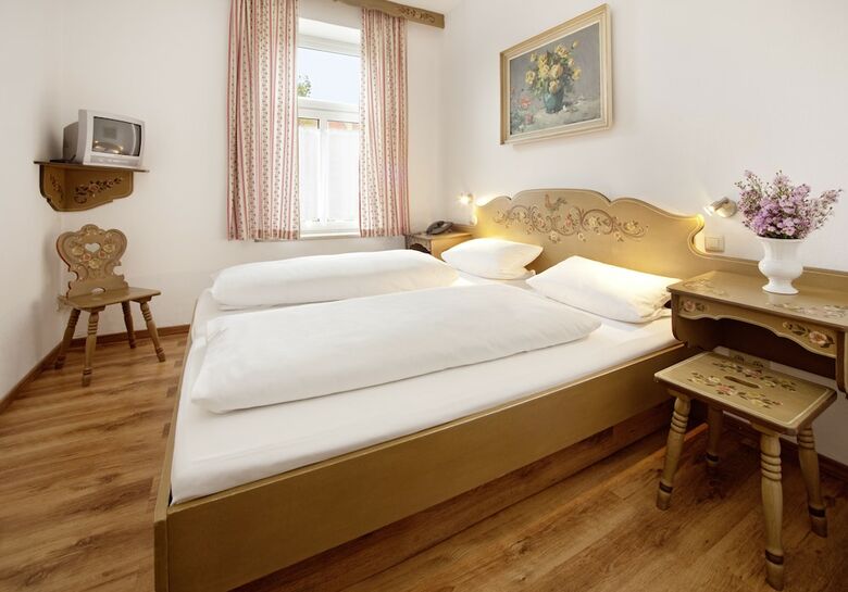 Hahn Hotel