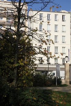 Hotel Kyriad Paris La D�fense