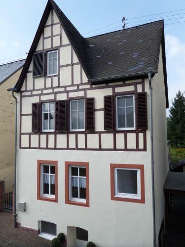 Apartamento Ferienwohnungen Und G�stezimmer Peter Busch