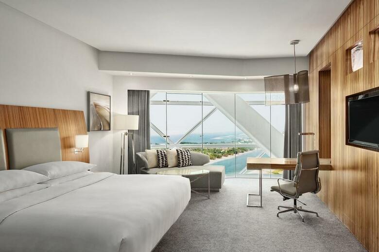 Hotel Hyatt Capital Gate Abu Dhabi
