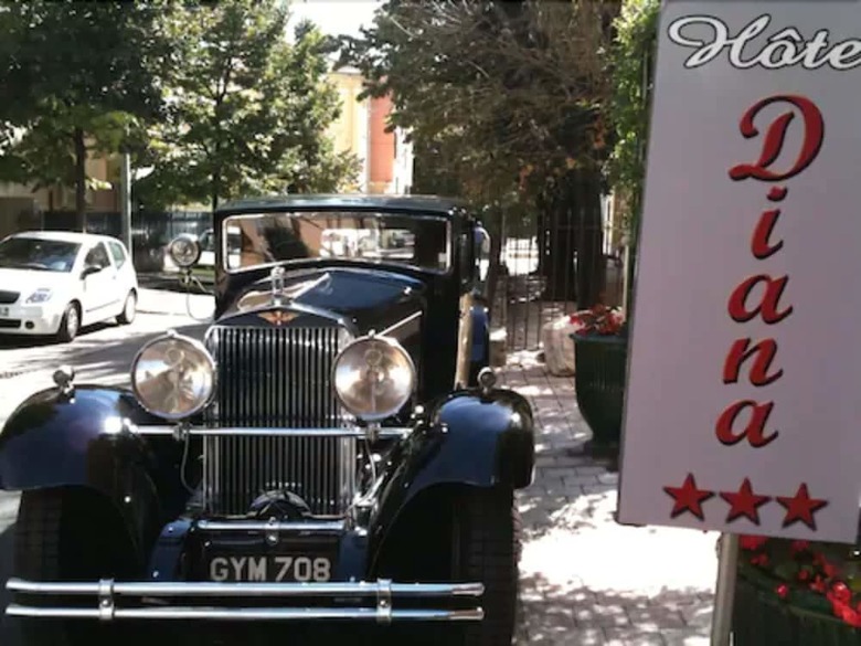 Hotel Diana
