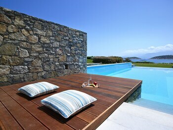 Hotel St Nicolas Bay