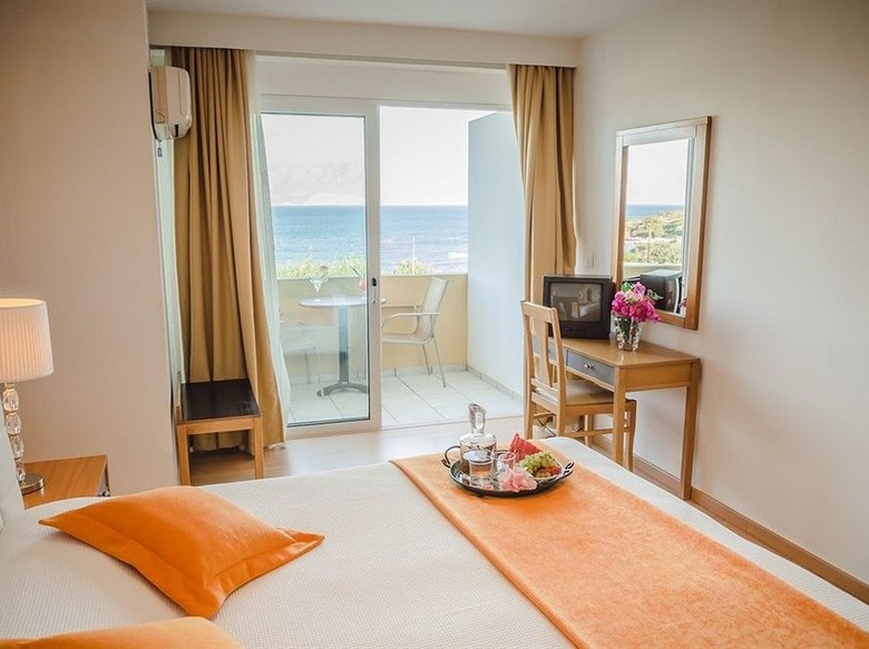 Hotel Faedra Beach