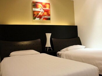 Likas Square Apartment Hotel