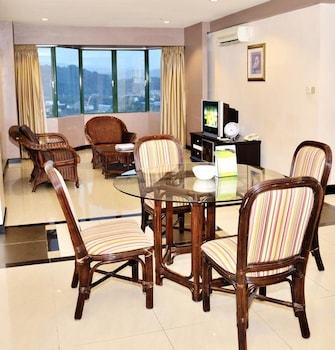 Likas Square Apartment Hotel