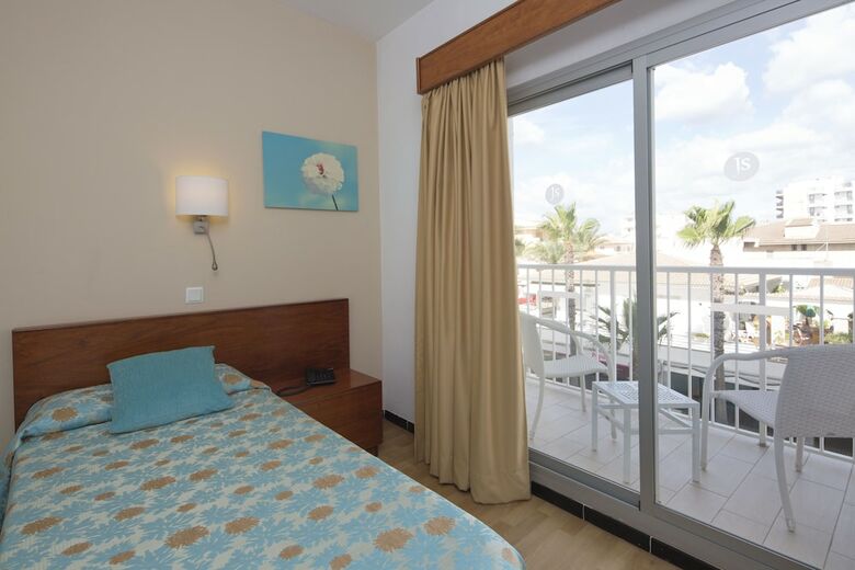 Hotel Js Miramar