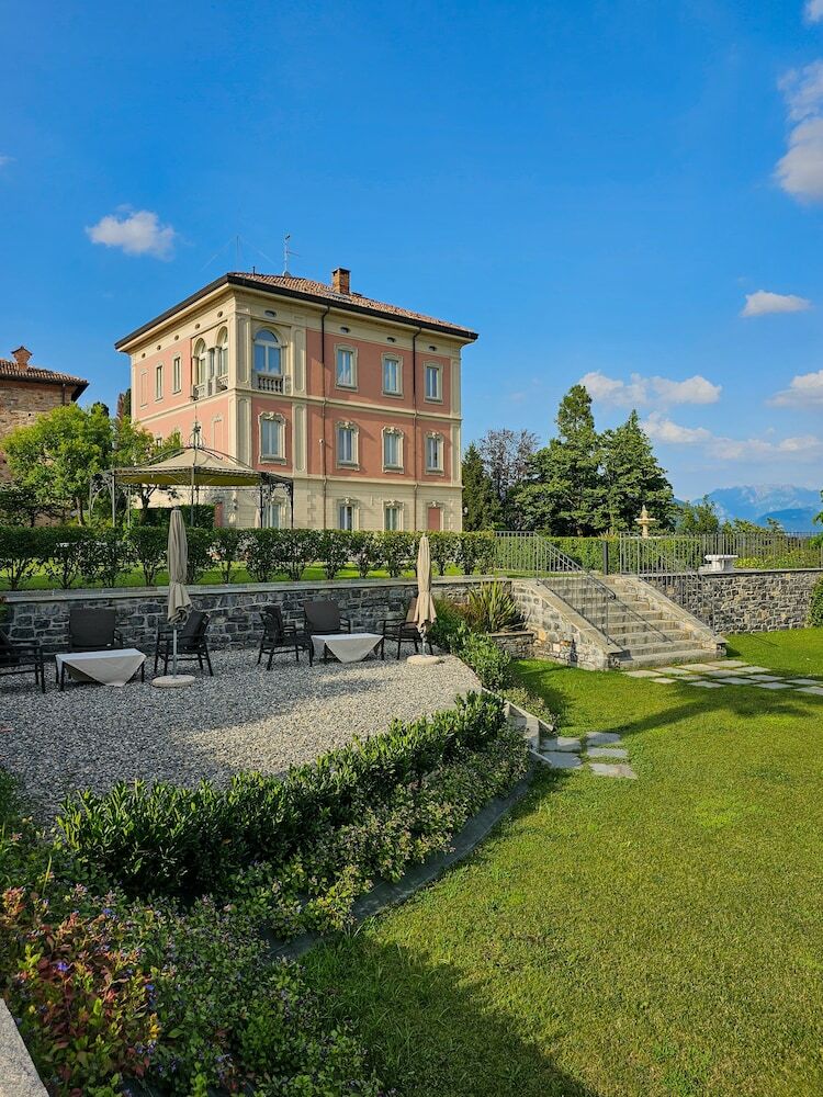 Hotel Castello Di Casiglio