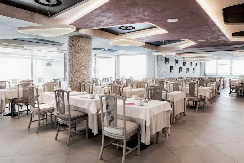 Hotel Dei Fiori - Spa E Ristorante