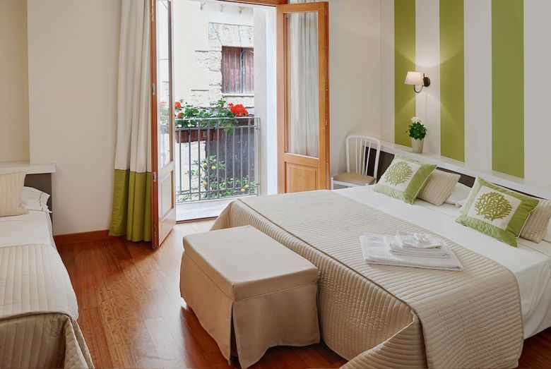 Hotel Al Madarig