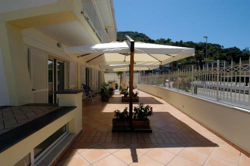 Hostal Venustas Park Hotel