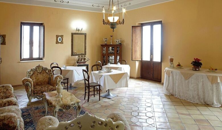 Bed & Breakfast Palazzo Madeo - Residenza D'epoca