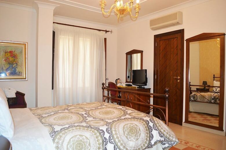Hotel Palazzo Krataiis