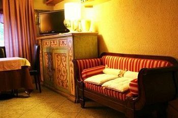 Hotel Aurora