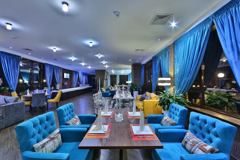 Damas International Hotel