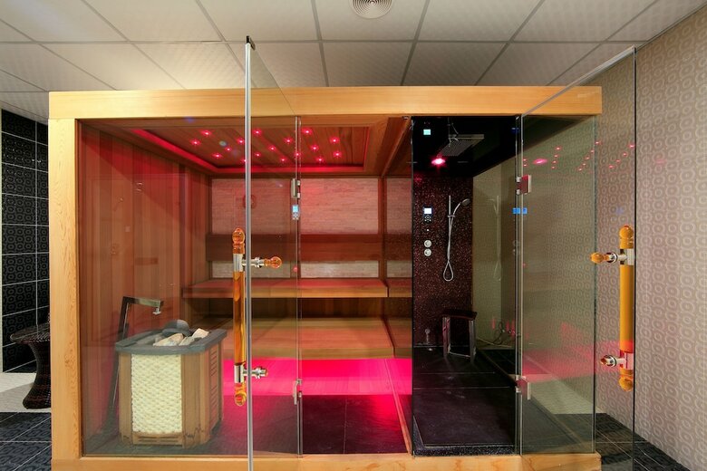 Damas International Hotel