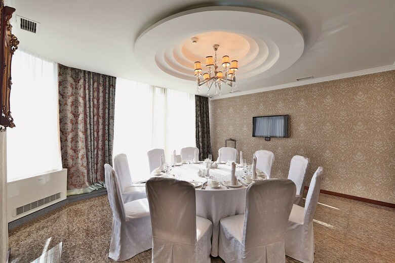 Damas International Hotel