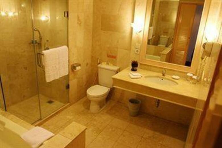 Grand Mutiara Hotel