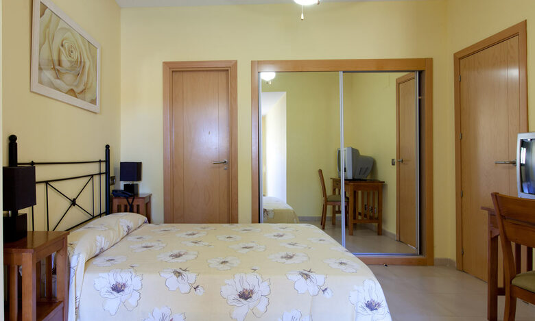 Apartamentos Playamarina