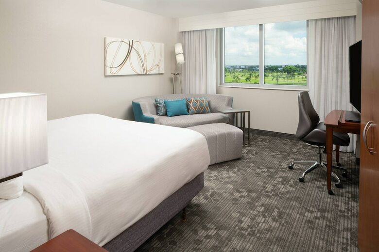 Hotel Courtyard By Marriott Miami Airport South