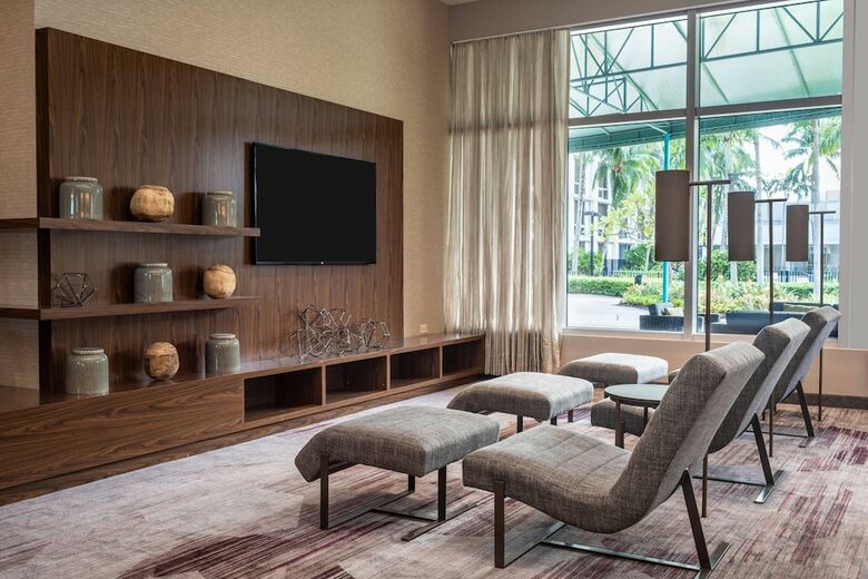 Hotel Courtyard By Marriott Miami Airport South