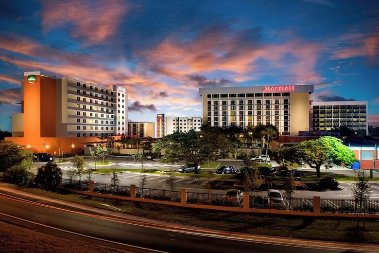 Hotel Courtyard By Marriott Miami Airport South