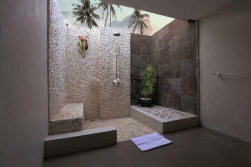Hotel Living Asia Resort And Spa