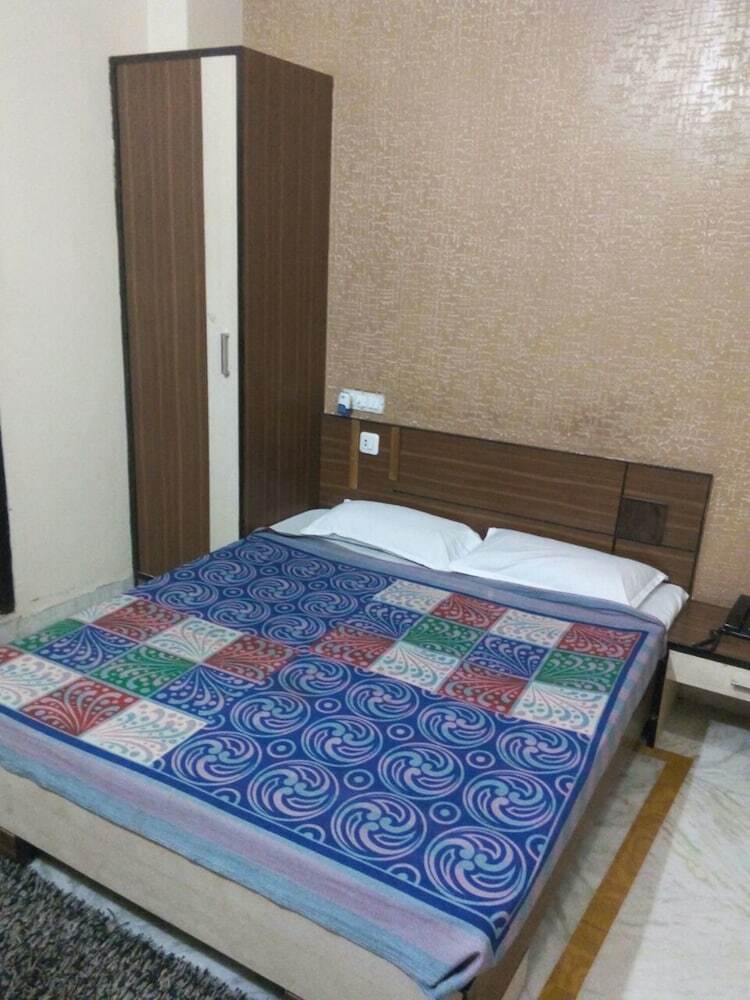 Hotel Karni Niwas