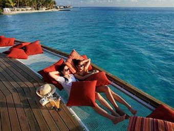 Hotel Centara Ras Fushi Resort And Spa
