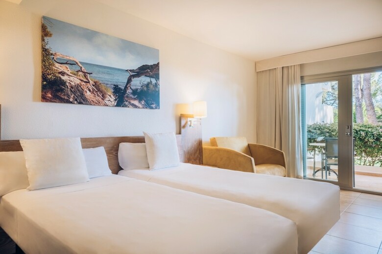 Aparthotel Iberostar Waves Pinos Park