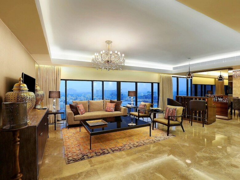 Novotel Kolkata Hotel And Residences