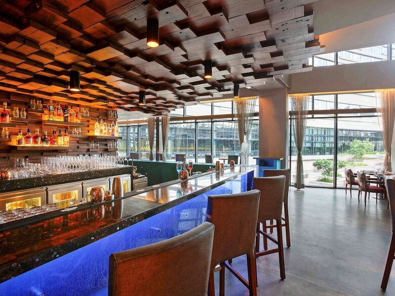 Novotel Kolkata Hotel And Residences
