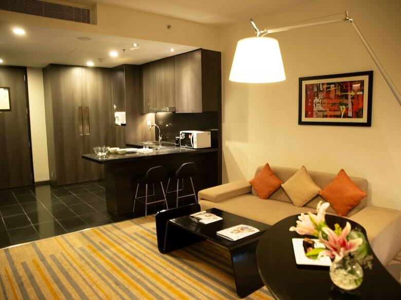 Novotel Kolkata Hotel And Residences