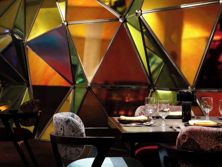 Novotel Kolkata Hotel And Residences