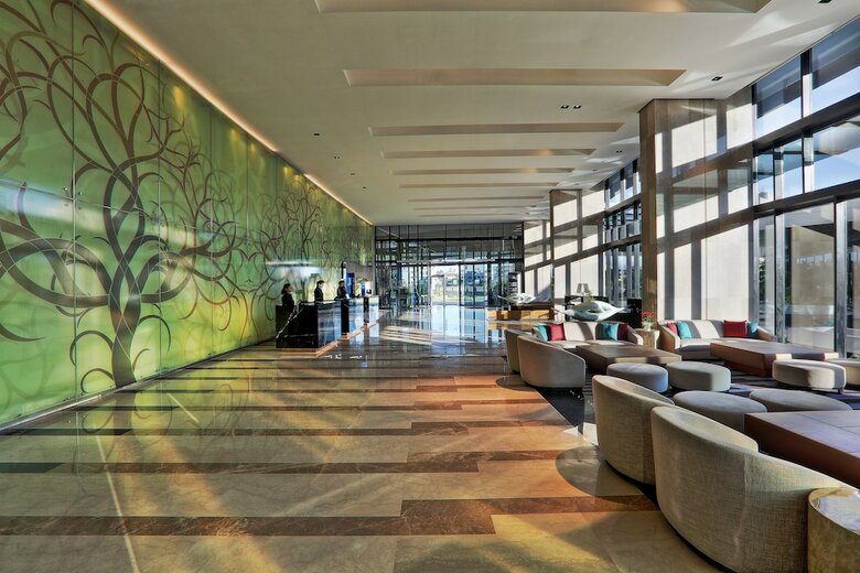 Novotel Kolkata Hotel And Residences