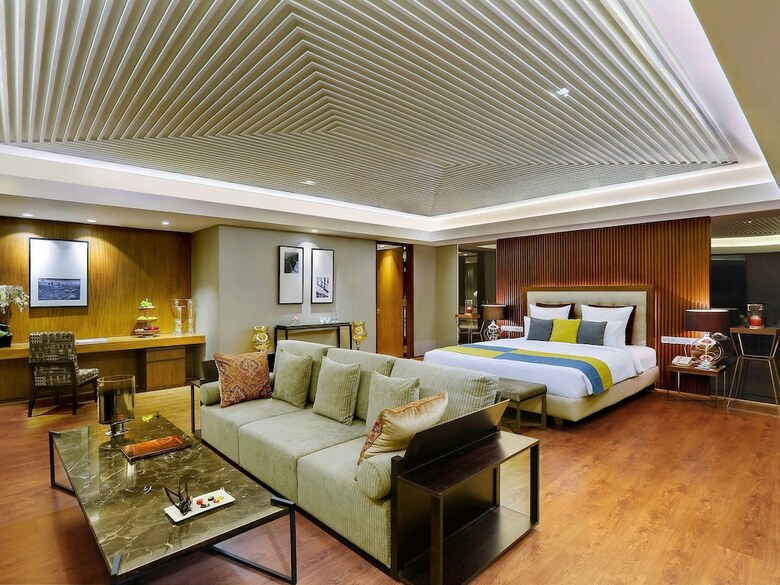 Novotel Kolkata Hotel And Residences