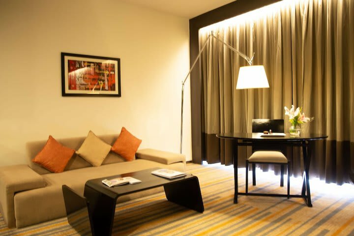 Novotel Kolkata Hotel And Residences
