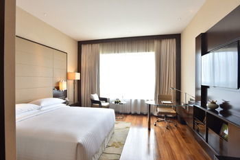 Kochi Marriott Hotel