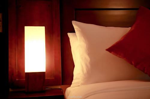 Ceylon City Hotel