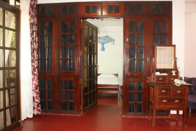 Villa Sayuru Inn