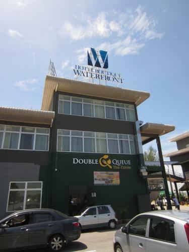 Waterfront Boutique Hotel