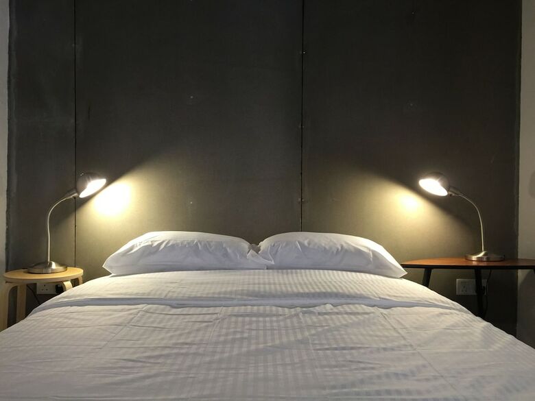 Hostal The Frame Guesthouse