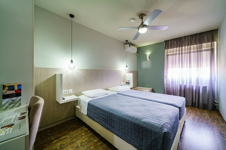 Hotel Capsis