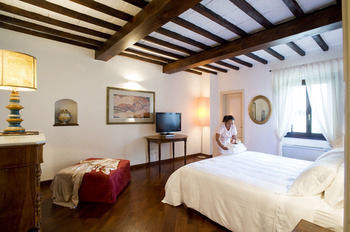 Bed & Breakfast Villa I Barronci Country Resort