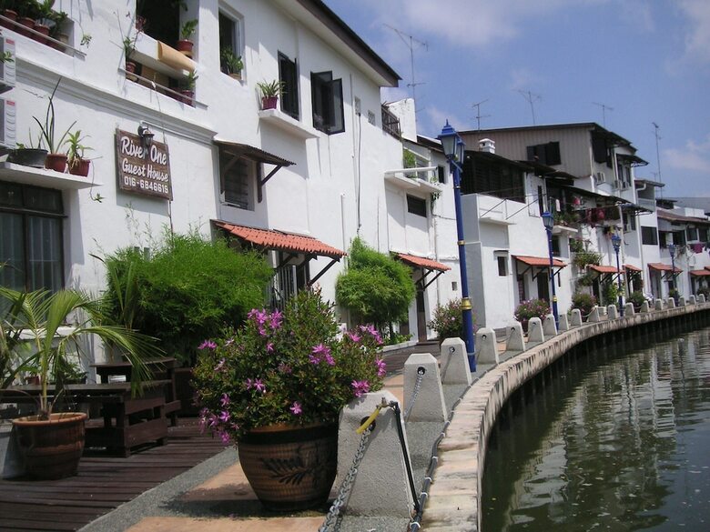Albergue River One Residence