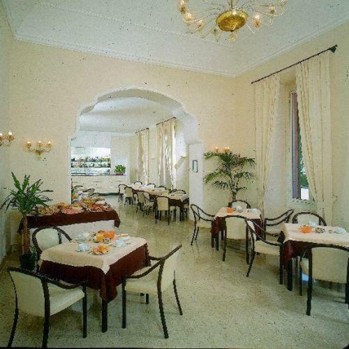 Grand Hotel Mediterran�
